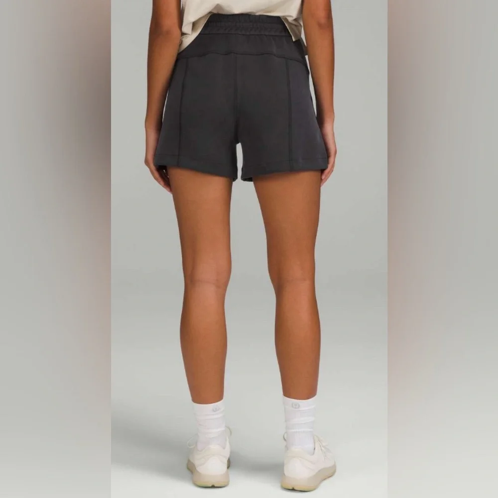 NWOT Lululemon Softstreme High-Rise Short 4